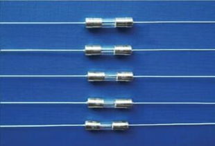 电子元器件与电子器件的区别与应用探析